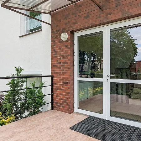 Wakacyjny Z Parkingiem 500 M Od Plazy By Renters *